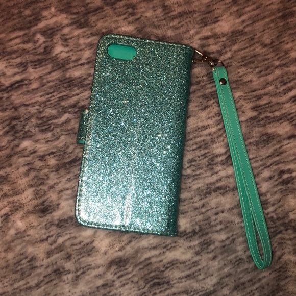 iPhone case - Picture 2 of 4